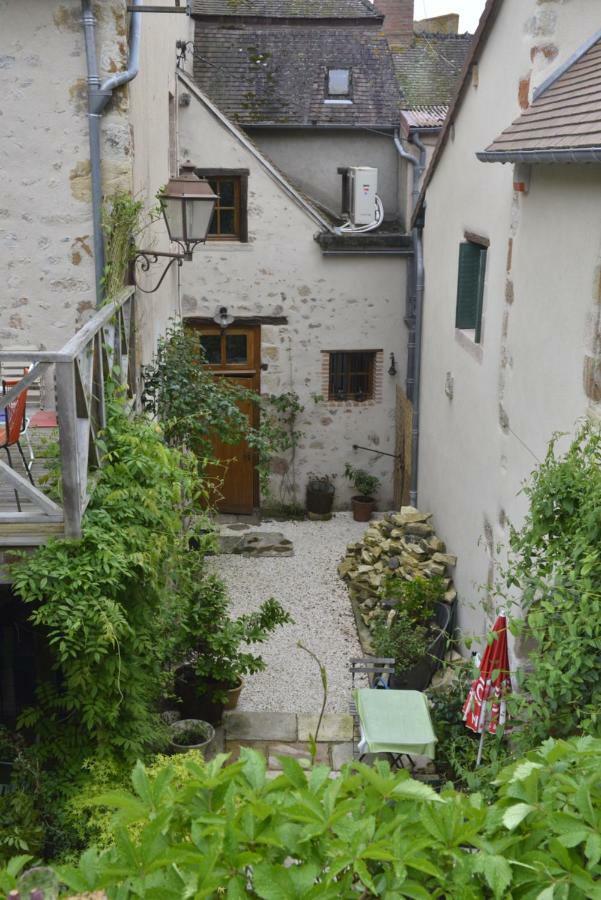 Saint Sauveur Hérisson Exterior foto
